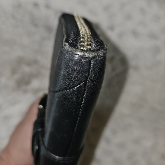 Vintage Coach Black Leather Soho Buckle Expandable Wallet. - Picture 3 of 9